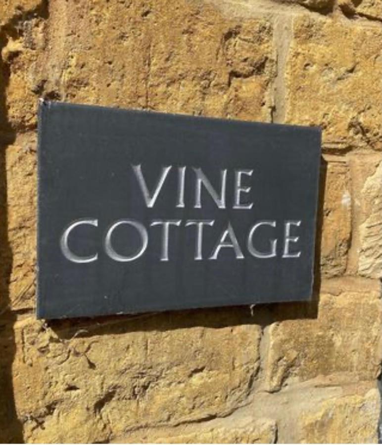 Vine Cottage 치핑캠프던 외부 사진