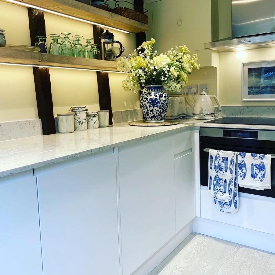Vine Cottage 치핑캠프던 외부 사진